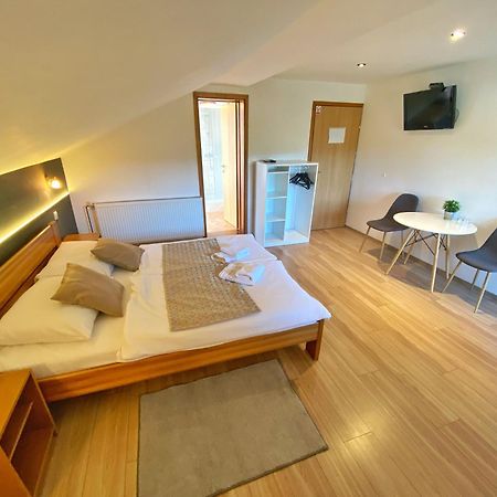 16 Lakes Guesthouse Grabovac  Eksteriør bilde