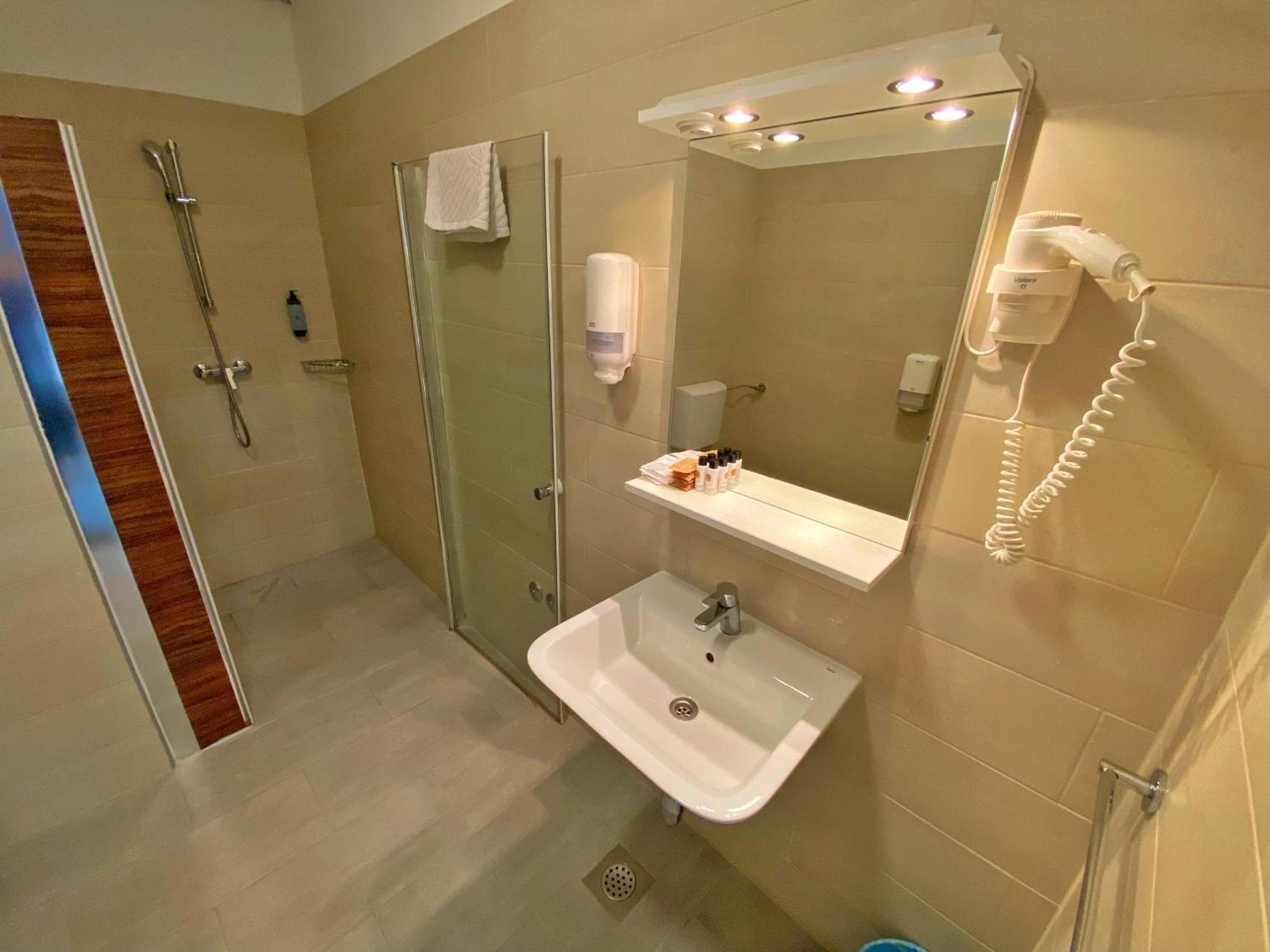 16 Lakes Guesthouse Grabovac  Eksteriør bilde